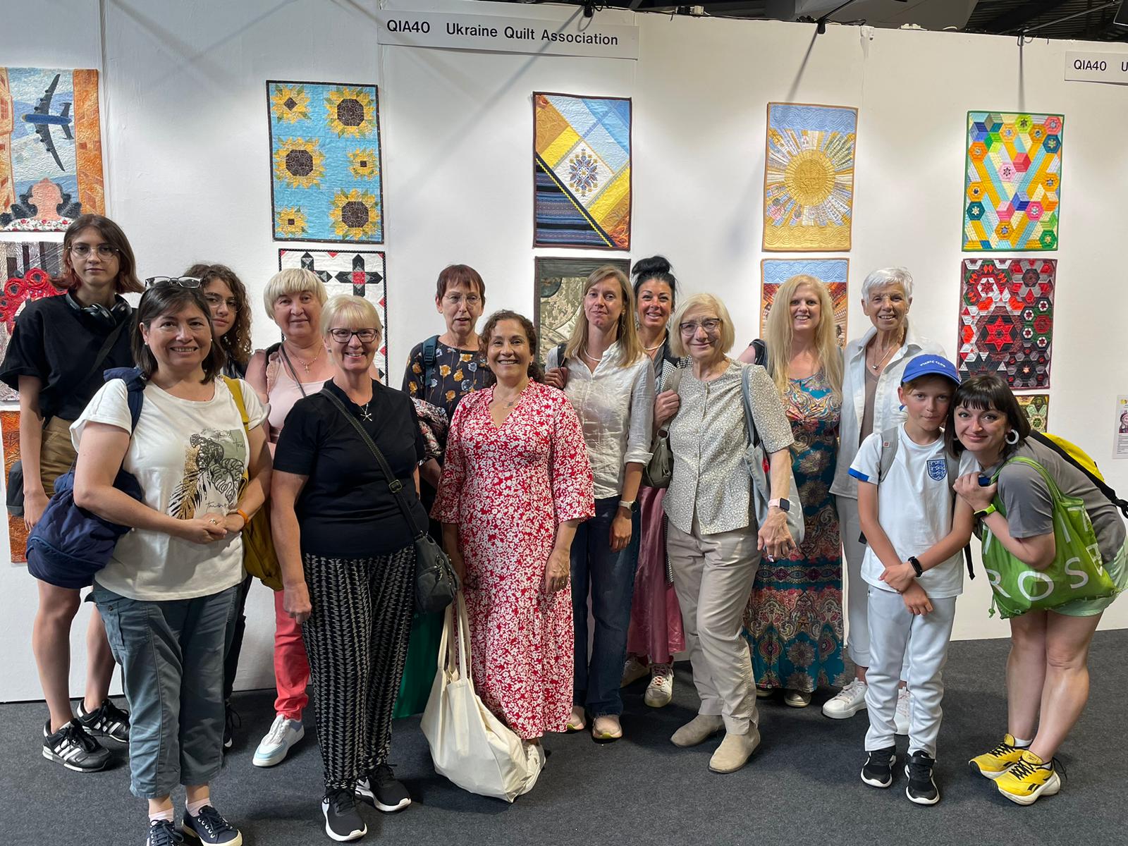 An exhibition by the Ukrainian Quilter’s Association titled ‘War. Peace. Future.’ was the highlight of a one-day coach trip for Sew Positive Ukrainian participants